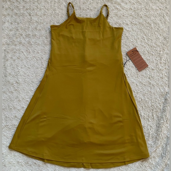 Girlfriend Collective Naomi Workout Dress in Saturn NWT - Picture 1 of 12